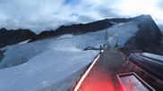 Archiviertes Webcam Bild: Sölden Rettenbachgletscher: Weltcupstrecke an der Schwarze Schneid Bahn am 26.08.2026 um 00:50 Uhr