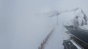Archiviertes Webcam Bild: Sölden Rettenbachgletscher: Weltcupstrecke an der Schwarze Schneid Bahn am 10.10.2026 um 16:44 Uhr