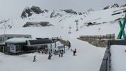 Archiviertes Webcam Bild: Sölden: Tiefenbachgletscher Talstation und Parkplatz am 12.04.2026 um 14:39 Uhr