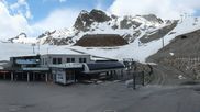 Archived webcam image showing Tiefenbachgletscher Sölden on 7 Jun 2026 at 14:07
