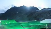 Archived webcam image showing Rettenbachgletscher Sölden on 1 Aug 2026 at 00:27