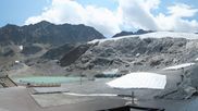 Archived webcam image showing Rettenbachgletscher Sölden on 1 Aug 2026 at 12:27