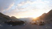 Archived webcam image showing Rettenbachgletscher Sölden on 3 Aug 2026 at 06:43