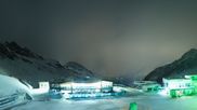 Archiviertes Webcam Bild: Sölden Rettenbachgletscher: Weltcuptribüne und Talstation am 23.03.2026 um 02:53 Uhr