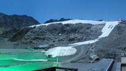 Archiviertes Webcam Bild: Sölden Rettenbachgletscher: Weltcuptribüne und Talstation am 01.10.2026 um 04:27 Uhr
