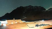 Archiviertes Webcam Bild: Sölden Rettenbachgletscher: Weltcuptribüne und Talstation am 15.10.2026 um 00:31 Uhr