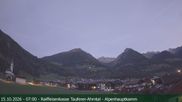 Archiviertes Webcam Bild: Raiffeisenkasse Luttach am 15.10.2026 um 07:27 Uhr
