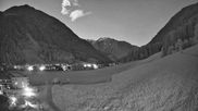 Archiviertes Webcam Bild: Hotel Schwarzenstein in Luttach am 29.05.2026 um 04:02 Uhr