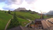 Archived webcam image showing Hotel Goldener Berg: village view Oberlech on 29 Jul 2026 at 06:23