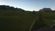 Archived webcam image showing Hotel Goldener Berg: village view Oberlech on 7 Sep 2026 at 20:17
