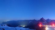 Archiviertes Webcam Bild: Zermatt Kleinmatterhorn: Gletscherskigebiet am 12.07.2026 um 04:37 Uhr