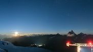 Archiviertes Webcam Bild: Zermatt Kleinmatterhorn: Gletscherskigebiet am 26.08.2026 um 04:47 Uhr