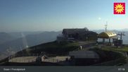 Archiviertes Webcam Bild: Stoos: Bergstation Fronalpstock am 28.05.2026 um 07:51 Uhr