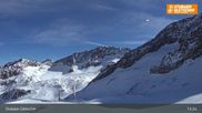 Archiviertes Webcam Bild: Stubaier Gletscher: Bergstation Eisgrat am 26 Feb 2026 um 13:55 Uhr