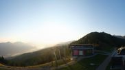 Archived webcam image showing Hauser Kaibling: Panoramic view at top station Senderbahn on 4 Aug 2026 at 06:45