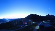 Archived webcam image showing Hauser Kaibling: Panoramic view at top station Senderbahn on 16 Oct 2026 at 06:00