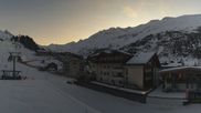 Archiviertes Webcam Bild: Panoramablick Obergurgl: Hotel Edelweiss & Gurgl am 26 Feb 2026 um 18:14 Uhr