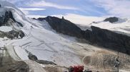 Archiviertes Webcam Bild: Saas Fee: Restaurant Mittelallalin und Gletscherskigebiet am 26.08.2026 um 16:50 Uhr