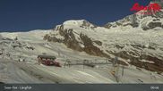 Archiviertes Webcam Bild: Saas-Fee: Bergstation Längfluhbahn am 28.05.2026 um 07:43 Uhr