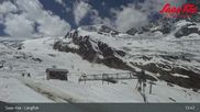 Archiviertes Webcam Bild: Saas-Fee: Bergstation Längfluhbahn am 28.05.2026 um 13:43 Uhr