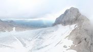 Archiviertes Webcam Bild: Panoramablick Dachstein Gletscher am 12.07.2026 um 07:53 Uhr