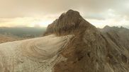Archiviertes Webcam Bild: Panoramablick Dachstein Gletscher am 26.08.2026 um 07:15 Uhr