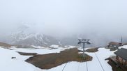 Archiviertes Webcam Bild: Wengen: Bergstation Lauberhorn am 11.05.2026 um 16:00 Uhr