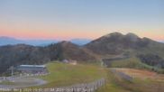 Archived webcam image showing Shuttleberg: Top Station Powder Shuttle on 1 Oct 2026 at 07:03