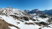 Archived webcam image showing Kriegerhorn Lech/Zuers on 1 May 2026 at 08:30