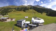 Archiviertes Webcam Bild: Lenzerheide: Heimberg mit Ziel Weltcupabfahrt am 26.08.2026 um 14:36 Uhr