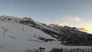 Archived webcam image showing Val Claret, Tignes on 29 Apr 2026 at 07:21