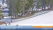 Archiviertes Webcam Bild: Bansko: Blick ins Skigebiet und auf den Weltcuphang am 12.04.2026 um 10:45 Uhr