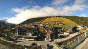 Archiviertes Webcam Bild: Lech am Arlberg: Blick von Sport Strolz am 29.10.2026 um 12:19 Uhr