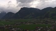 Archiviertes Webcam Bild: Mayrhofen im Zillertal: Panoramablick am 13.04.2026 um 16:22 Uhr