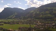 Archiviertes Webcam Bild: Mayrhofen im Zillertal: Panoramablick am 12.07.2026 um 16:21 Uhr