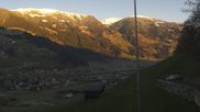 Archived webcam image showing View Mayrhofen on 19 Mar 2026 at 07:07