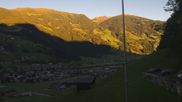 Archiviertes Webcam Bild: Mayrhofen im Zillertal: Panoramablick am 13.10.2026 um 08:48 Uhr
