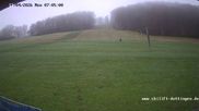 Archiviertes Webcam Bild: Blick auf die Talstation vom Skilift Dottingen am 13.04.2026 um 07:52 Uhr