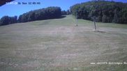 Archiviertes Webcam Bild: Blick auf die Talstation vom Skilift Dottingen am 12.07.2026 um 12:40 Uhr