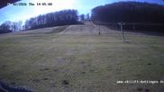 Archiviertes Webcam Bild: Blick auf die Talstation vom Skilift Dottingen am 26 Feb 2026 um 14:22 Uhr