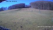 Archiviertes Webcam Bild: Blick auf die Talstation vom Skilift Dottingen am 26 Feb 2026 um 10:22 Uhr