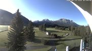 Archiviertes Webcam Bild: Samedan: Loipe und Golfplatz am 24.06.2026 um 07:00 Uhr