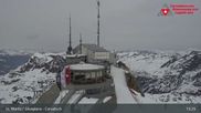 Archiviertes Webcam Bild: Corvatsch: Bergstation am 12.04.2026 um 13:50 Uhr