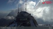 Archiviertes Webcam Bild: Corvatsch: Bergstation am 28.05.2026 um 07:17 Uhr