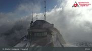 Archiviertes Webcam Bild: Corvatsch: Bergstation am 28.05.2026 um 08:17 Uhr