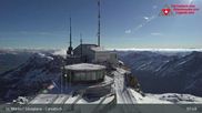Archiviertes Webcam Bild: Corvatsch: Bergstation am 21.05.2026 um 08:30 Uhr