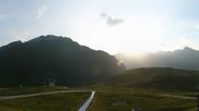 Archiviertes Webcam Bild: Blick von der Tanatzhöhi im Skigebiet Splügen am 23.06.2026 um 20:40 Uhr
