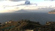 Archiviertes Webcam Bild: Blick von Sorrento auf den Vesuv am 03.04.2026 um 18:30 Uhr