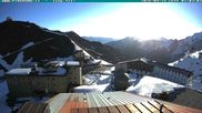 Archived webcam image showing Albergo Quarto Pirovano, Passo Stelvio on 25 Apr 2026 at 07:24