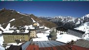 Archived webcam image showing Albergo Quarto Pirovano, Passo Stelvio on 25 Apr 2026 at 14:24